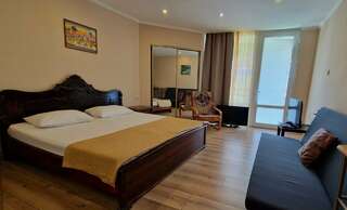 Гостиница Анастасия Туапсе Трехместный номер-7