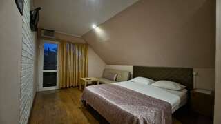 Гостиница Анастасия Туапсе Бюджетный двухместный номер с 1 кроватью-8